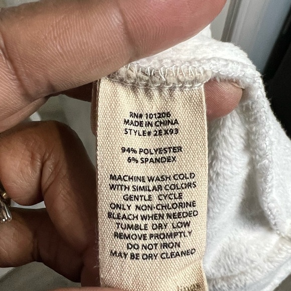 Soft Surroundings Women’s plush white robe - waffle design - Size Large - Picture 6 of 7